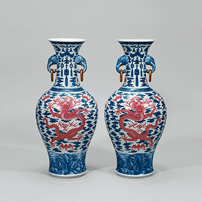 陶芸中国　大清乾隆年製　釉裏紅　花卉文　双耳瓶　C　R3331